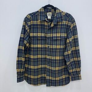 L.L.Bean Men’s plaid flannel 100% cotton navy blue & gold button down shirt Sz M